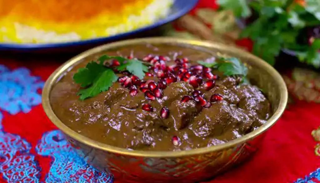 طرز تهیه فسنجان با مرغ